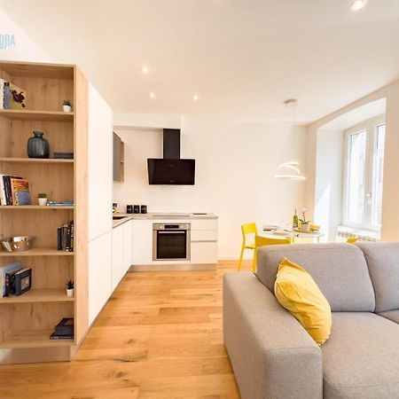 Cassa Di Risparmio 11 Tirabora Short Rent Trieste Exterior foto