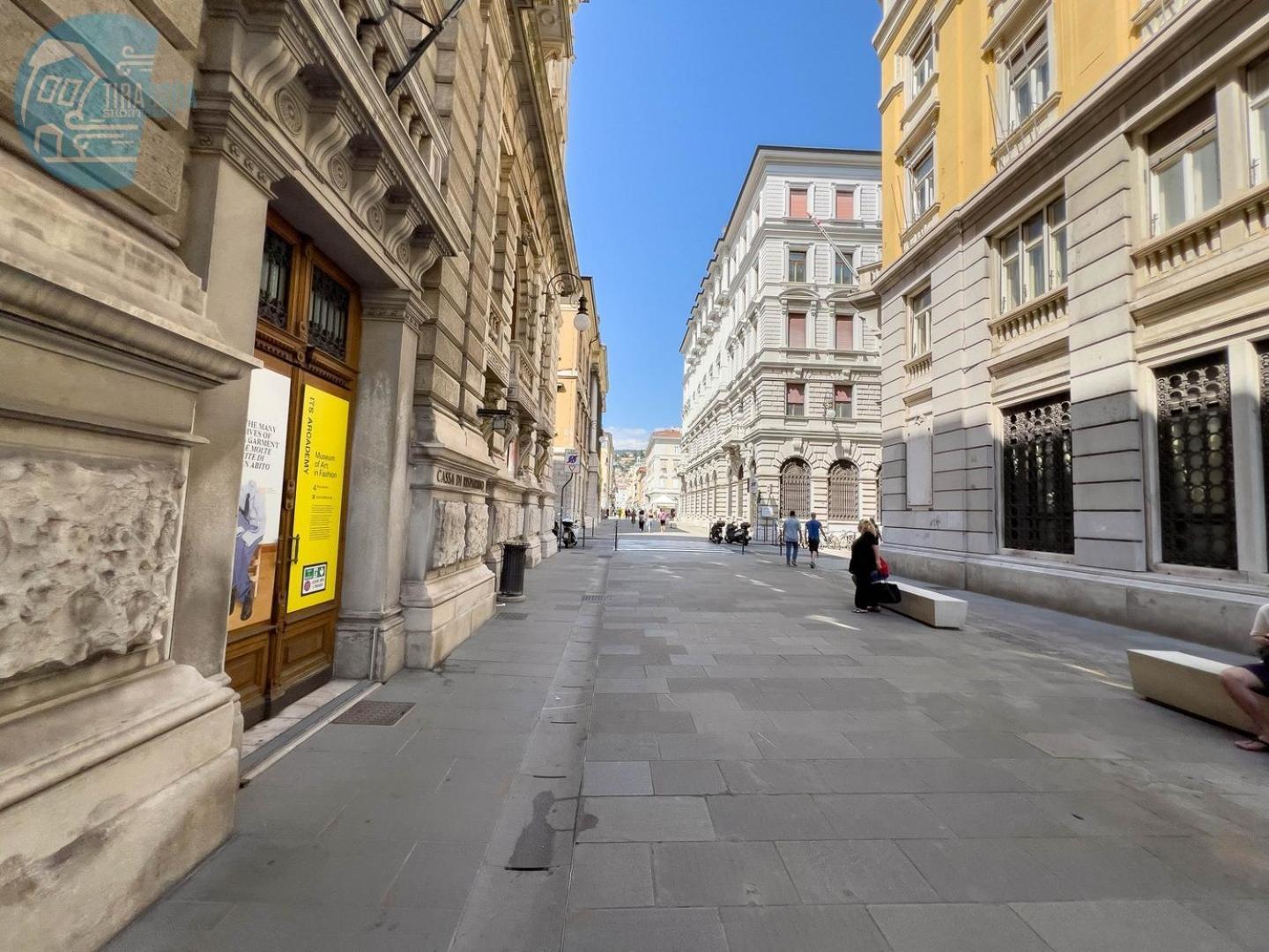 Cassa Di Risparmio 11 Tirabora Short Rent Trieste Exterior foto